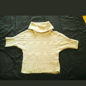 Rue 21 beige short sleeve sweater top